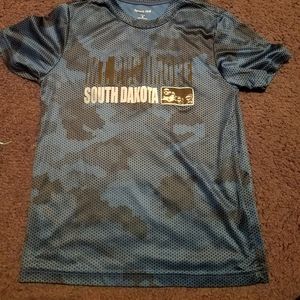 Youth small short sleeve shirt